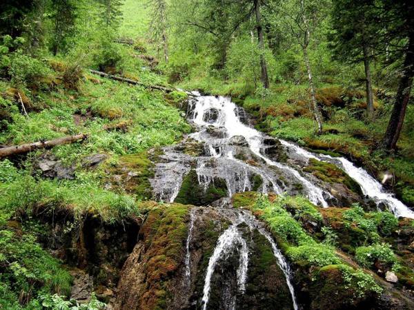 Водопад Емурлинский