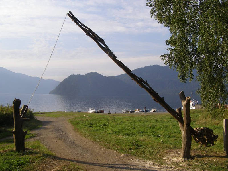 Забор из плавника,Яйлю