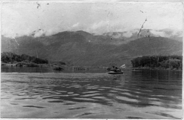 Впадение Чулышмана в Телецкое озеро. Фото 1952 года