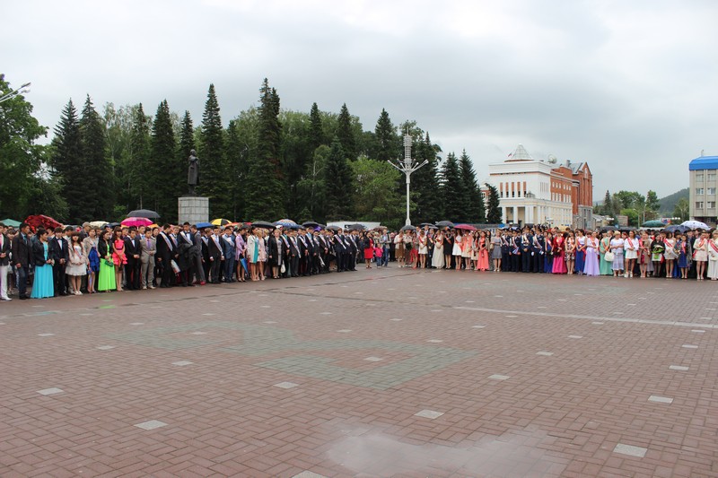 Выпускной в школах Горно-Алтайска