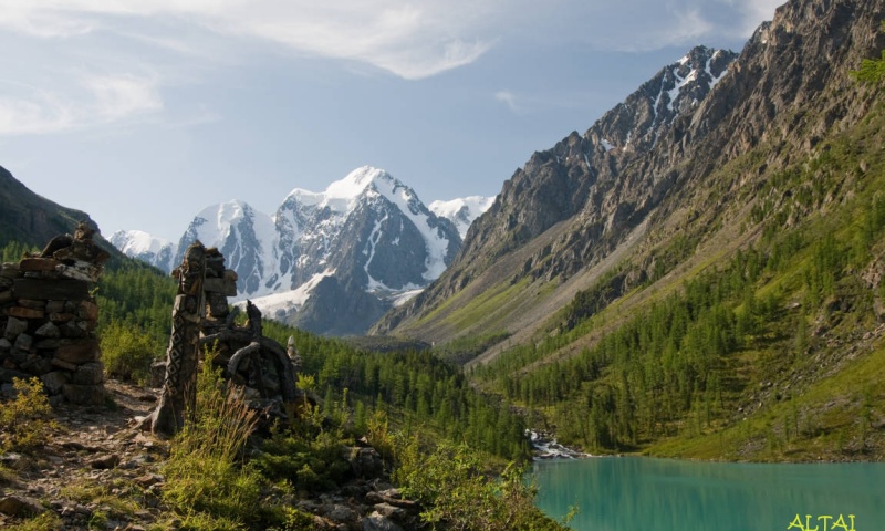 Шавлинское озеро.Каменый страж