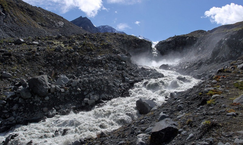 Водопад Менсу